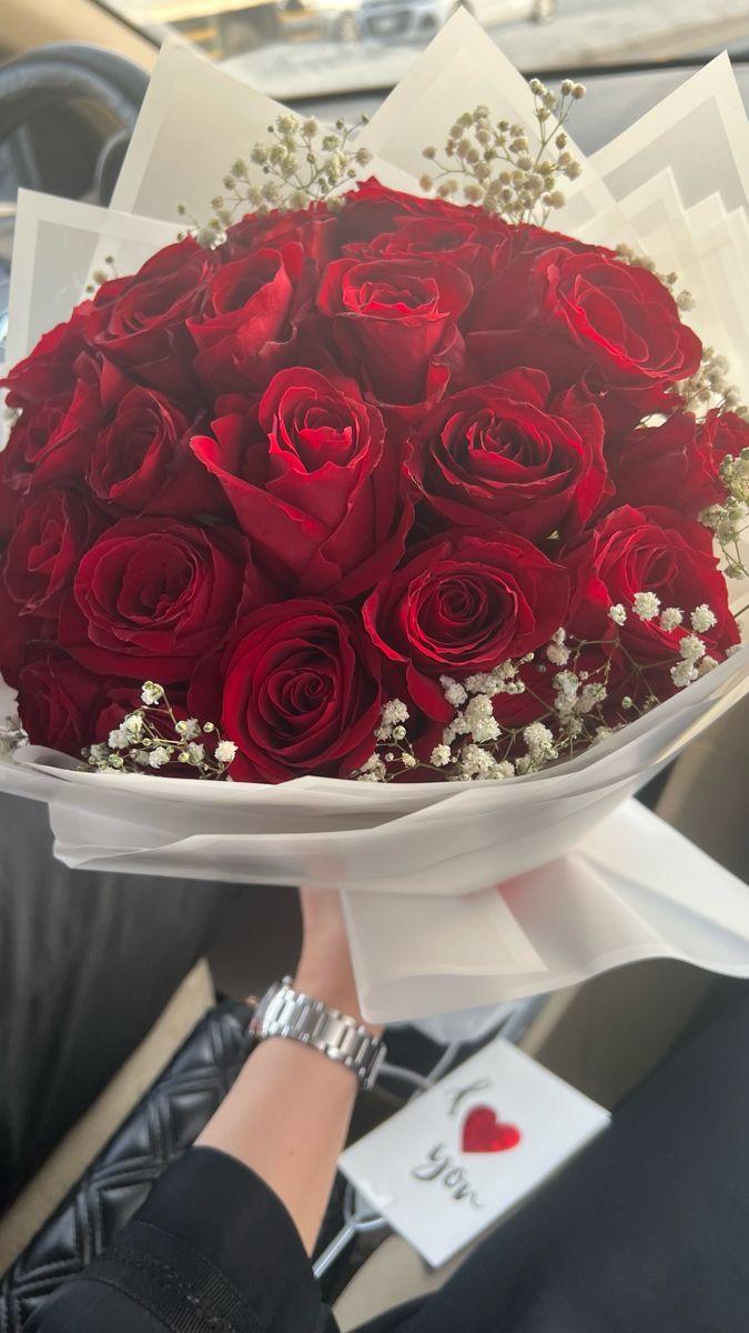 BridgePaperGrove workshop space where corporate flower arrangements are designed and prepared for business delivery